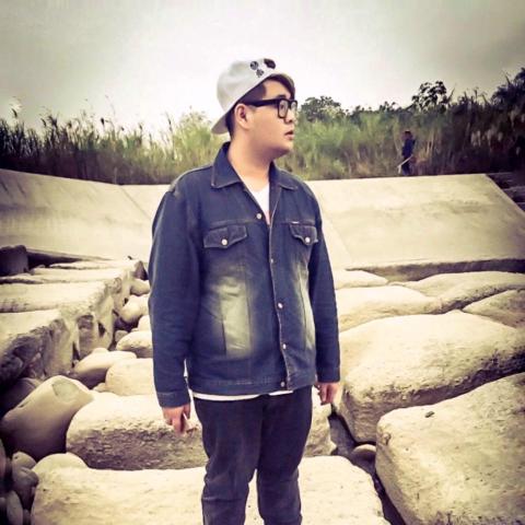 提供公證代辦服務的專家劉易霖