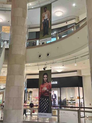 黃聖元 - 101館內掛旗