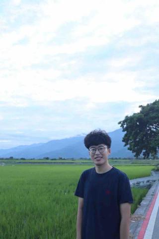 提供北投高中服務的專家吳品羲