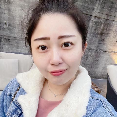 提供染髮服務的專家李旻儒