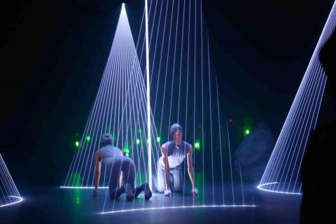 伍哲志 - 2023 國立臺北藝術大學 科技與藝術中心開幕演出《迴路花園》擔任表演者_最右邊為我