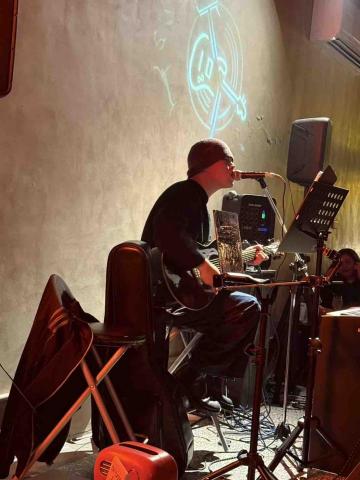 景閎-木吉他教學 - 