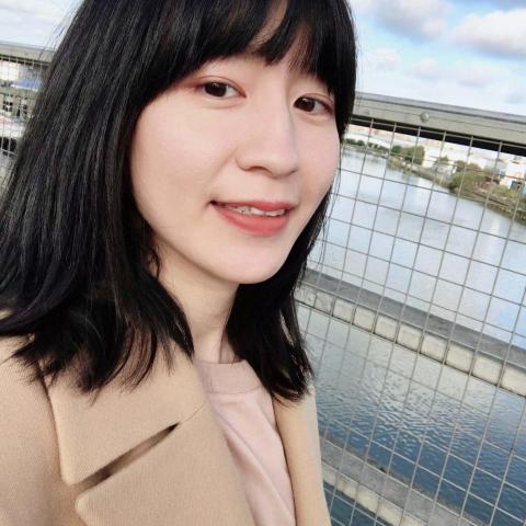 提供編輯軟體排版服務的專家Alice