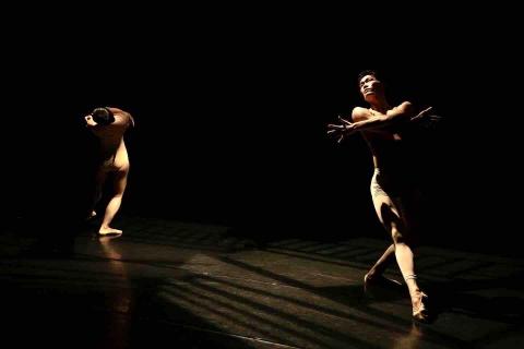 伍哲志 - 2024 玩芭蕾 showcase Play With Ballet - 柯姿君《殘塑》擔任舞者_右邊為我