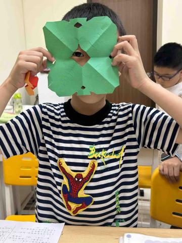 劉雨瑈 - 學習之餘，也讓孩子們接觸不一樣的課外活動，透過不同的活動增進想像力跟創造力！