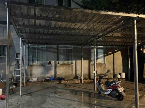 鐵件職人企業社 -  車庫延伸增高雨棚