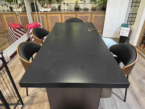 佛洛伊 - 石板桌組裝