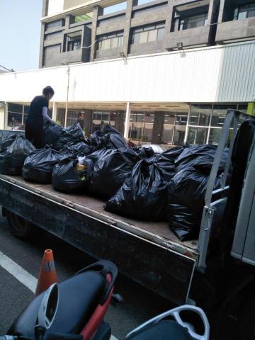 順傑專業清潔 - 垃圾清運