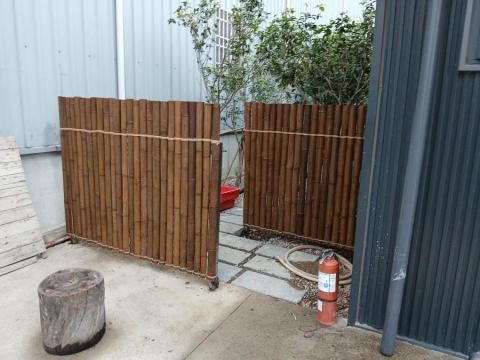 松田工程行 - 園藝竹圍籬