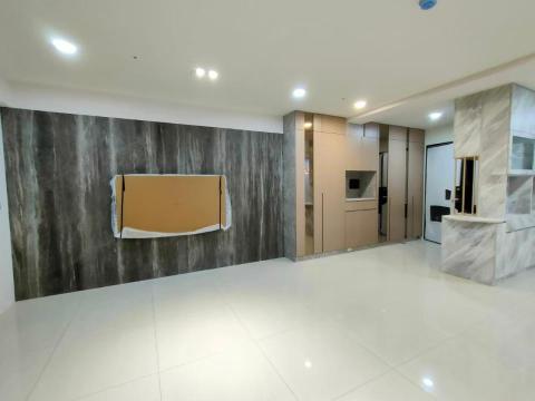 德庭企業行 - 橋頭區整體空間規畫，施作項目:天花板、燈具、水電、系統櫃、石材、清潔