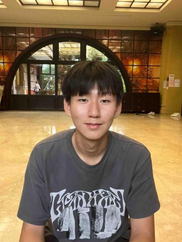 提供學測數b服務的專家林育宏