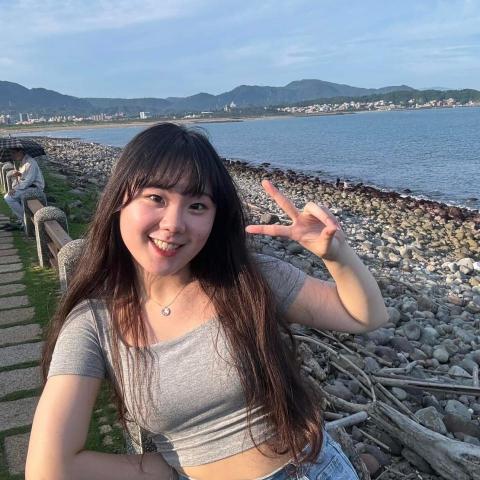 提供deeplpro破解服務的專家黃可忻