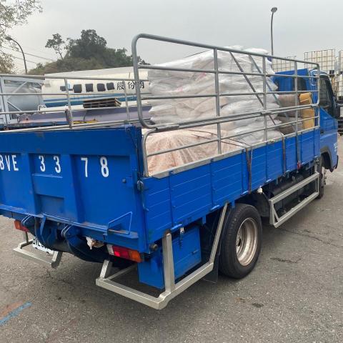 提供衝浪板貨運服務的專家上進貨運