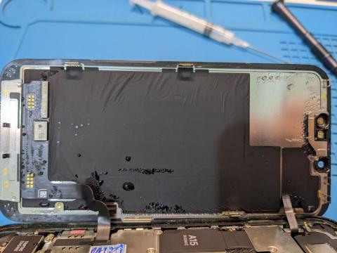 Yu 手機維修 - 維修案例：iPhone 13 去除進水