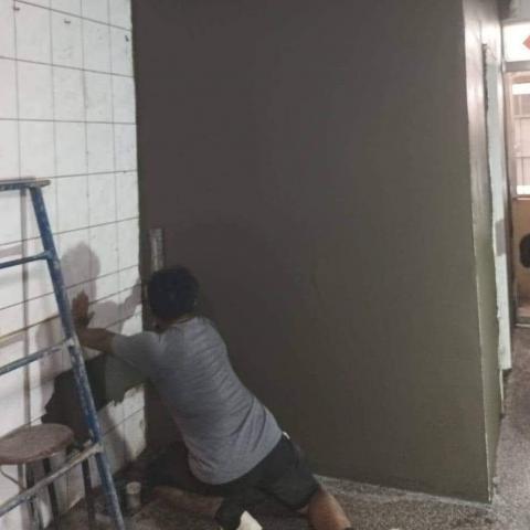 提供泥作粉光服務的專家陳明翔