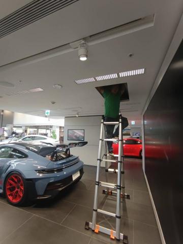 劉祐榆 - 保時捷概念店保養冷氣