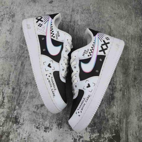 提供apex服務的專家林韋呈