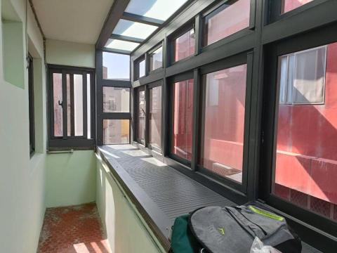 周師傅 - 陽台鋁窗