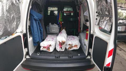 小紀 精緻機車托運 恆溫送貨 - 各式貨物急送 平價快速