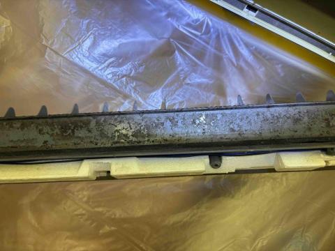 大源Yuan - 水盤長年累積的水垢