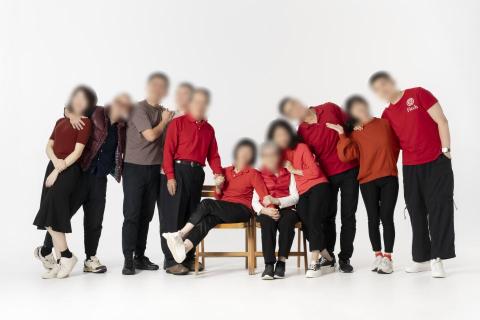 詹復堯工作室 - 全家福