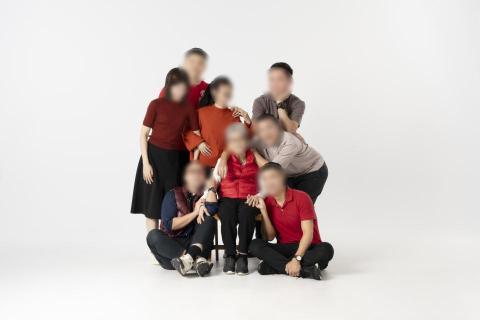 詹復堯工作室 - 全家福