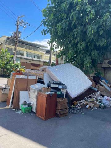 🈺狠會搬搬家、廢棄物清運🈺 - 透天清出傢俱