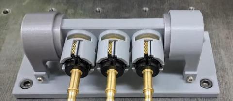 楊順安 - 一種雷射雕刻的治具