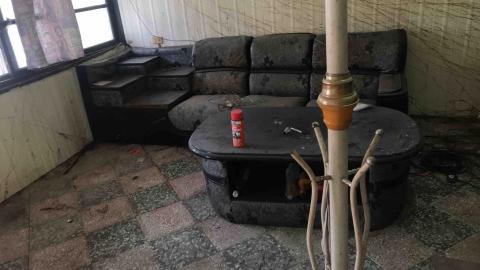 綋聖 - 06/10六龜拆除辦傢俱到外面