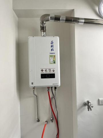 提供櫻花烘碗機服務的專家曾惠英