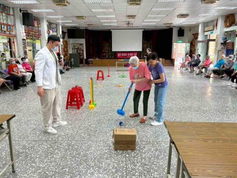 Ray小古/健身教練/長照社工 - 社區團課