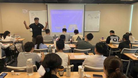 策識永續人才管理顧問有限公司 -  領導力課程