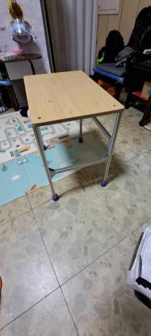 楊順安 - 鋁型材小桌子