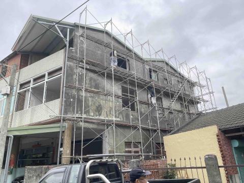 以勒企業社臻至油漆工程 - 彰化縣溪湖40幾年老房子外牆防水油漆案場未施工前照片