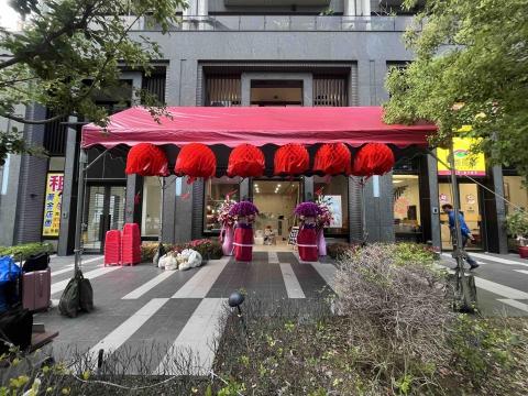 許文韋-有隆國際 - 屋型帳3m*6m