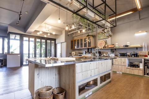 河岸蘭亭｜一站式多風格實景拍攝空間 - 教學・拍攝・品味聚會實現料理靈感的理想空間