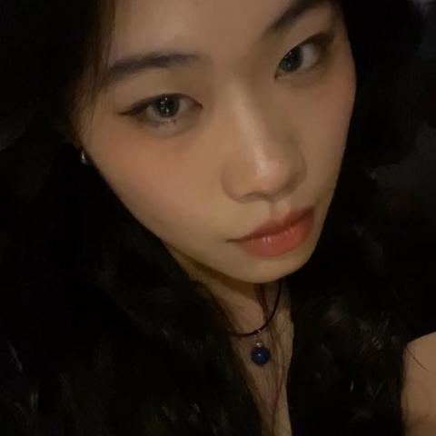 提供作文家教台中服務的專家施妍安