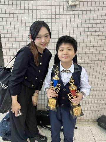 鋼琴教學/婕菱老師🎀 - 