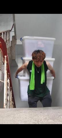 提供電梯車廂服務的專家潘小安