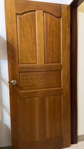 南冠門窗行 - 房間木門安裝