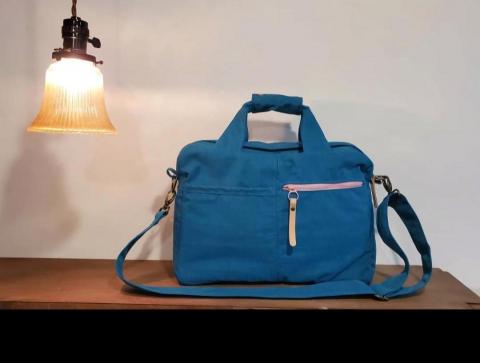 黃睦喬 - 輕量防水電腦包