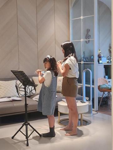 PianoღFlute Studio 新莊鋼琴長笛教學 - 上課環境優雅舒適，有百萬鋼琴協助伴奏。
