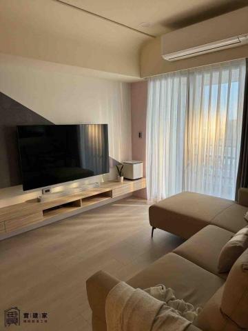 統包快手哥 - 沙發ㄧ隅