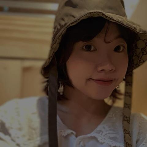 提供edm服務的專家Nicole