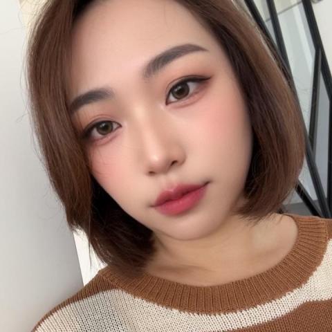 提供喜帖服務的專家陳奕涵