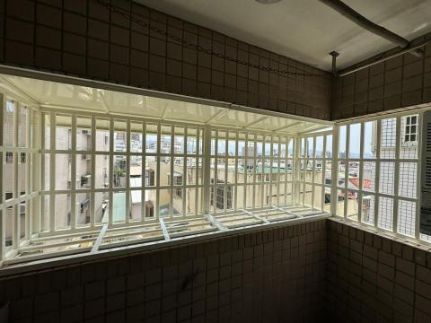 天鼎金屬玻璃工程行 - 防盜凸窗