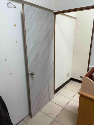 樺木作工程 - 安裝門把及安裝門