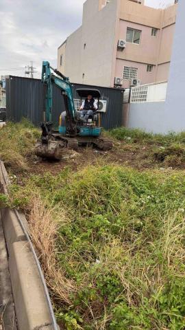 象盈建材工程行 - 怪手整地