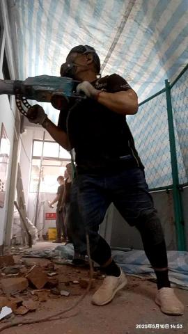 負責人 林廷錡 - 