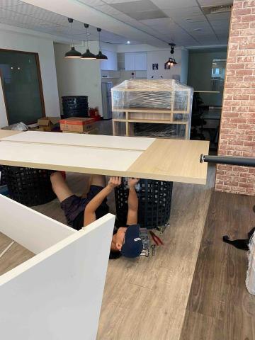 Jo將精緻搬家貨運 - 拆會議桌 ? Jo將精緻搬家貨運 - 拆會議桌 ?